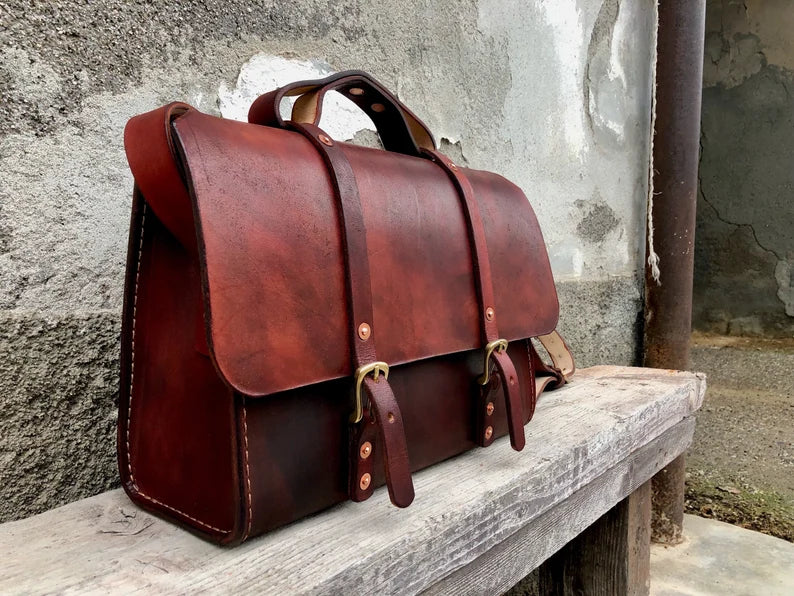Heavy-duty leather shoulder bag, indestructible, men's and women's leather briefcase, for work, university &office