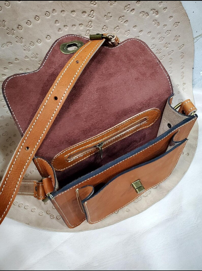 handmade traditional Moroccan leather handbag for women