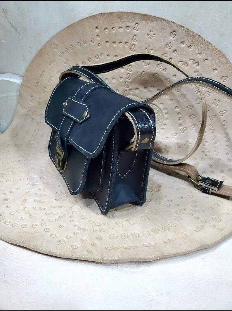 handmade traditional Moroccan leather handbag for women with an elegant touch of heritage