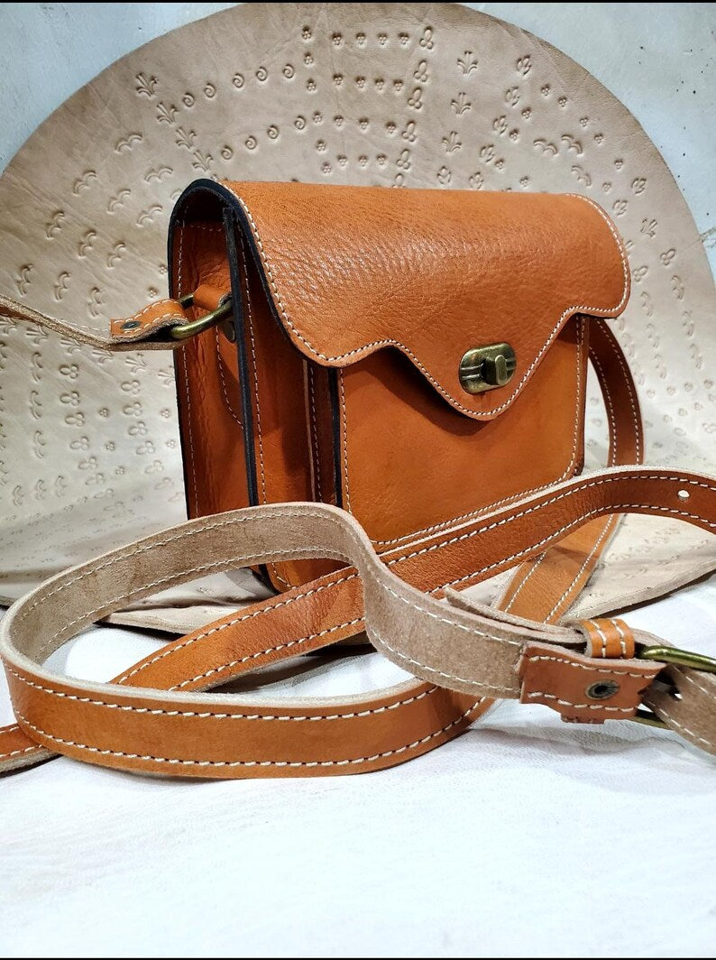 handmade traditional Moroccan leather handbag for women