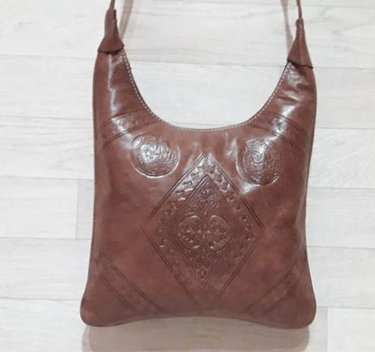 Women's leather shoulder bag