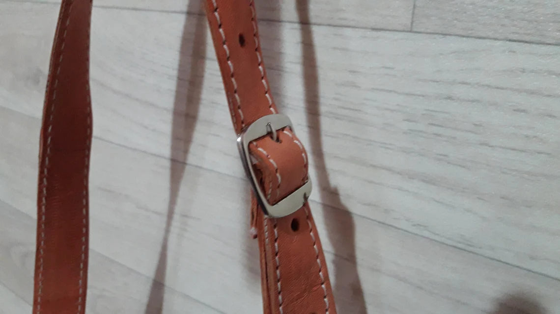 Women's leather shoulder bag