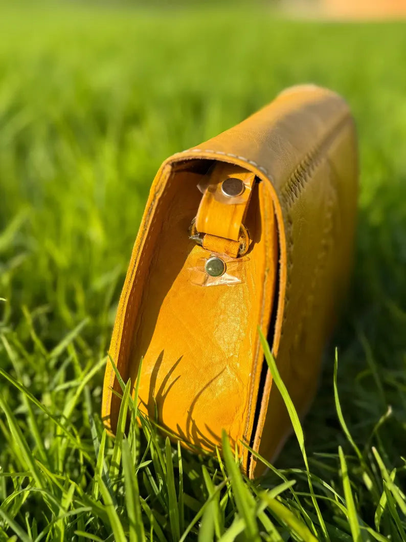 Moroccan leather bag