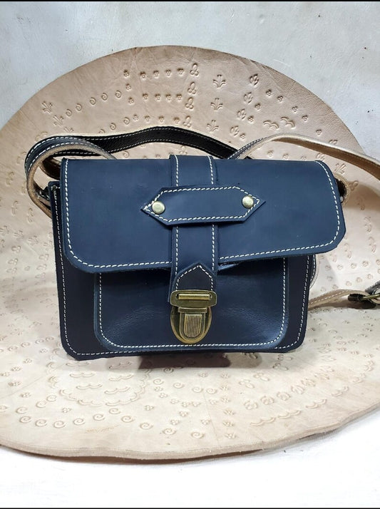 handmade traditional Moroccan leather handbag for women with an elegant touch of heritage