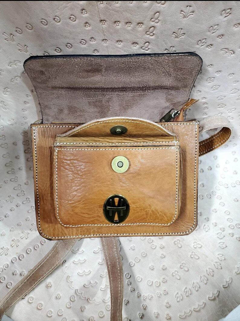 handmade traditional Moroccan leather handbag for women with an elegant touch of heritage